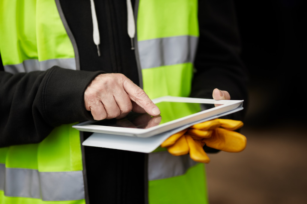 person using a computer tablet