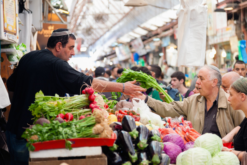 selling vegetables at a farmer's market