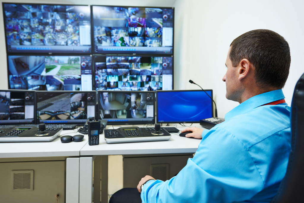 security guard monitoring surveillance system