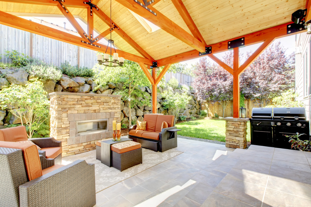 a backyard with beautiful patio